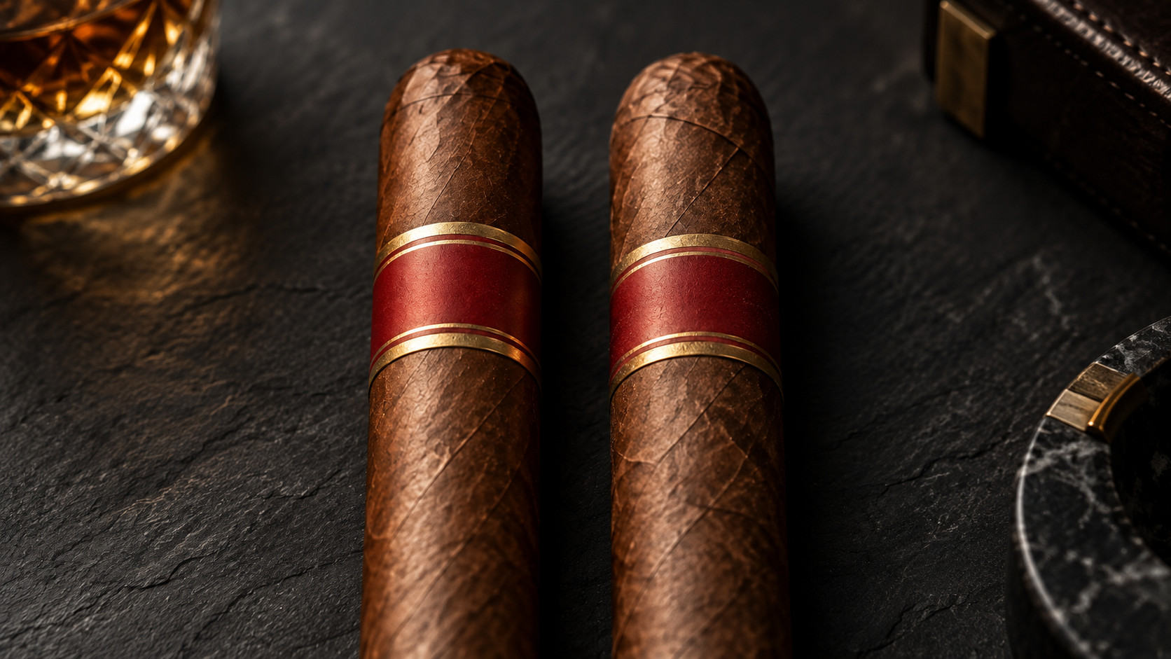 Counterfeit cigars compared side by side with one band sitting crooked
